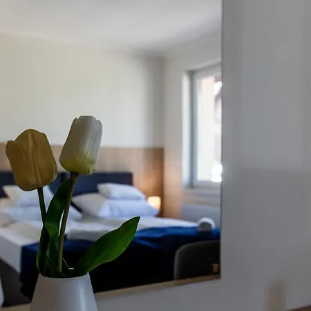 Tulip Garden Panzio 3*