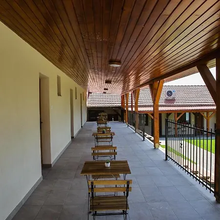 Tulip Garden Panzio Отель типа 