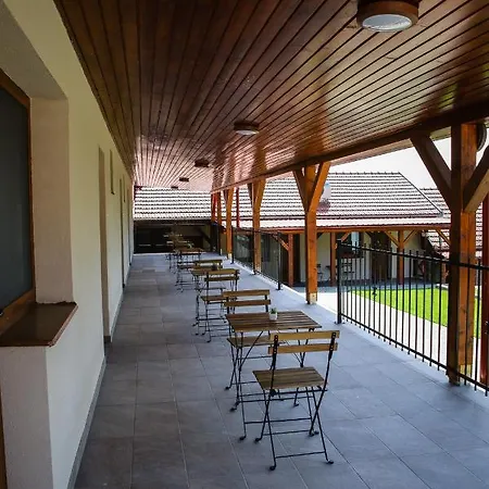 Tulip Garden Panzio Отель типа 